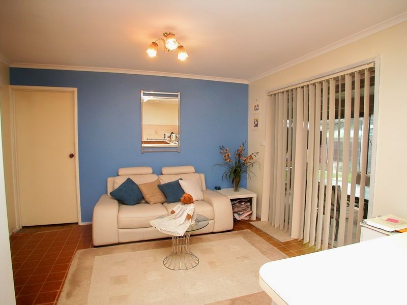 38 Allambanan Drive (Cnr Strathmiglo Crt), Bayswater North VIC 3153