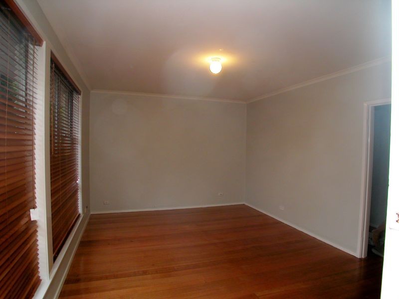 15 Warrah Street, Mornington VIC 3931