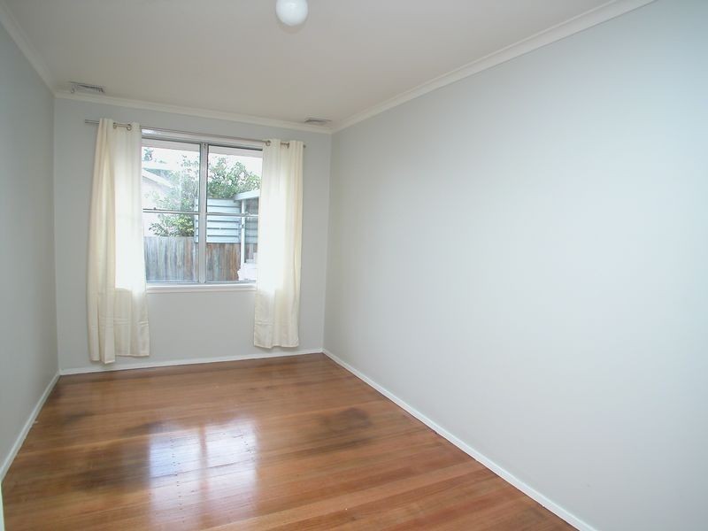 15 Warrah Street, Mornington VIC 3931