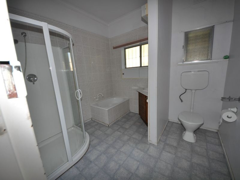 11 Laird Street, Croydon VIC 3136