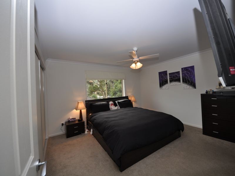 2/323 Hull Road, Mooroolbark VIC 3138