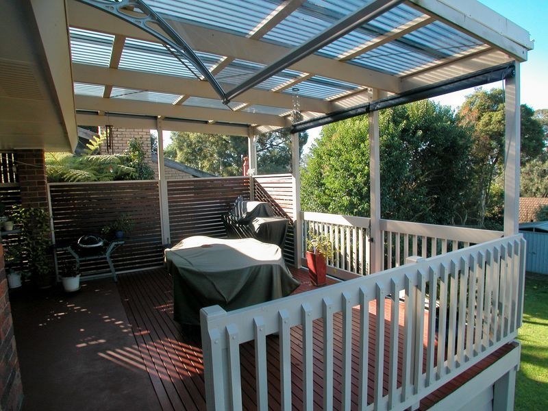 16 Barina Avenue, Mooroolbark VIC 3138