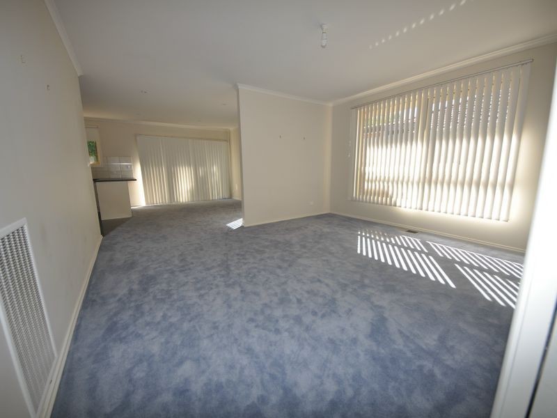 2/14 Branch Road, Bayswater North VIC 3153