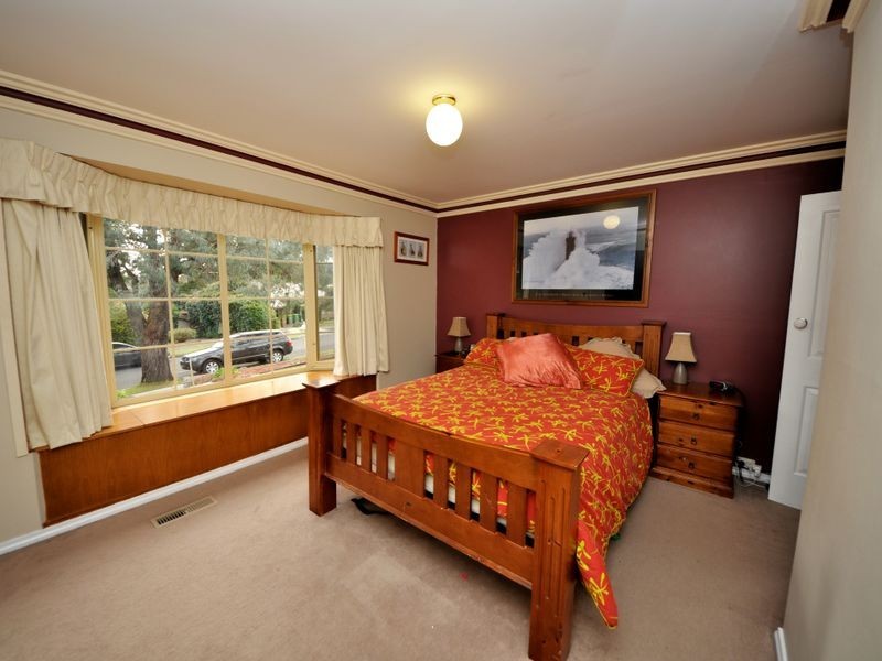 30 Mountfield Road, Kilsyth VIC 3137