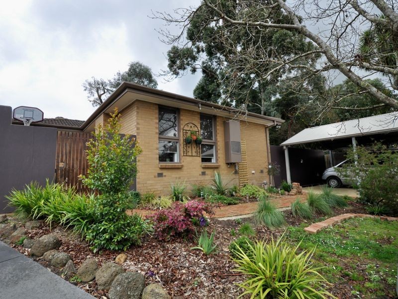 64 Birkenhead Drive, Kilsyth VIC 3137