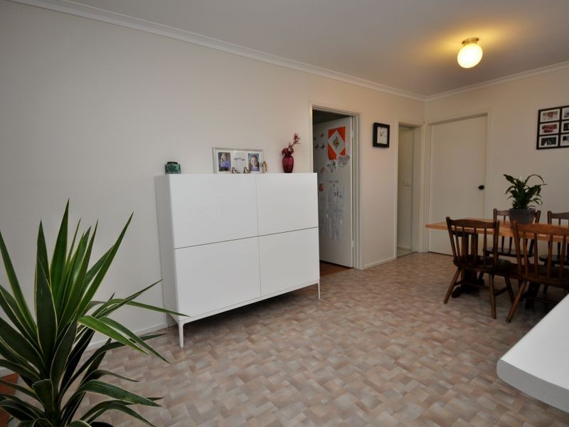 64 Birkenhead Drive, Kilsyth VIC 3137