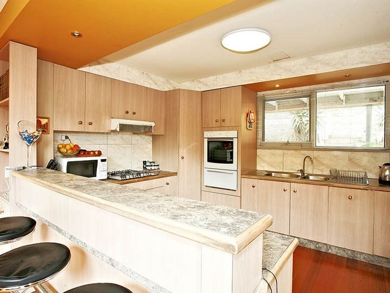 13 Debbie Place, Ringwood North VIC 3134