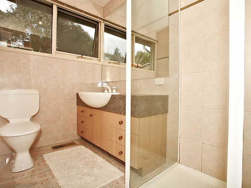 13 Debbie Place, Ringwood North VIC 3134