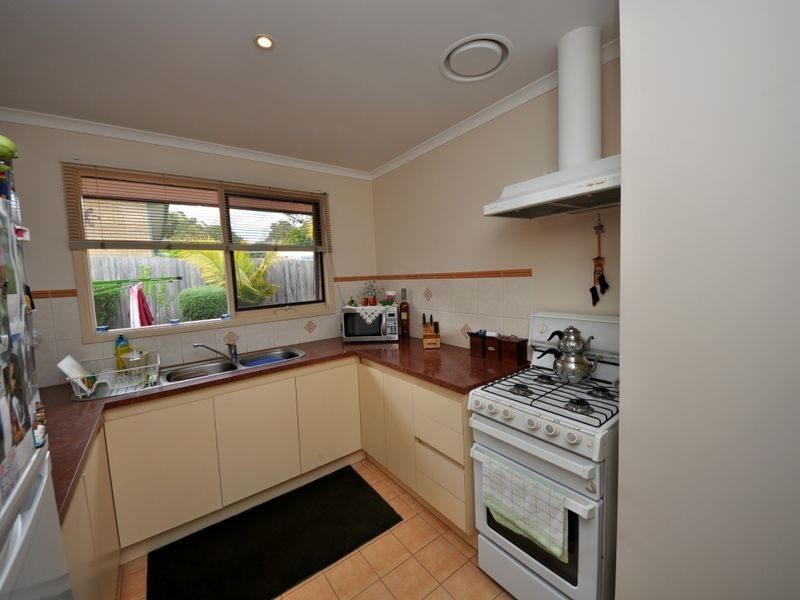 2/72 Sherlock Road, Croydon VIC 3136