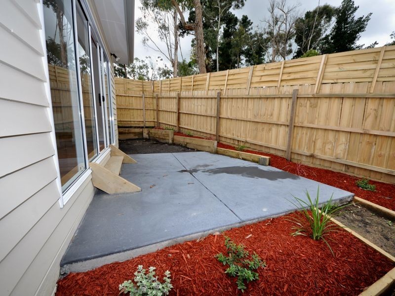 2/12 Bristol Crescent, Lilydale VIC 3140