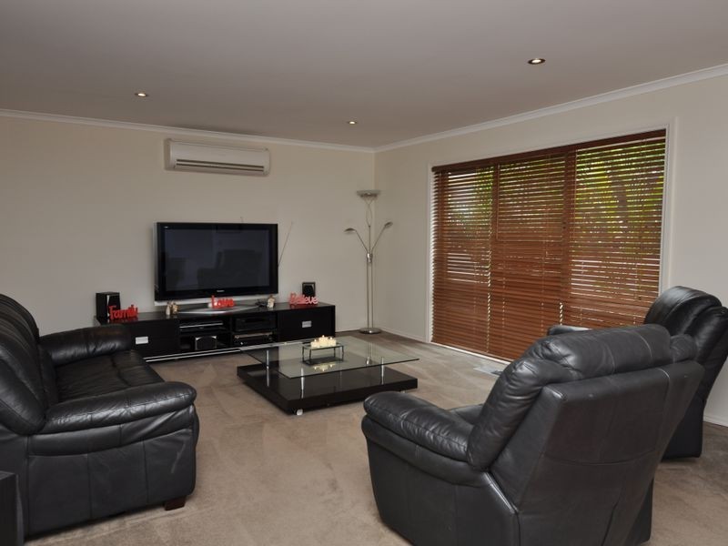 2/71 Mt Dandenong Road, Croydon VIC 3136