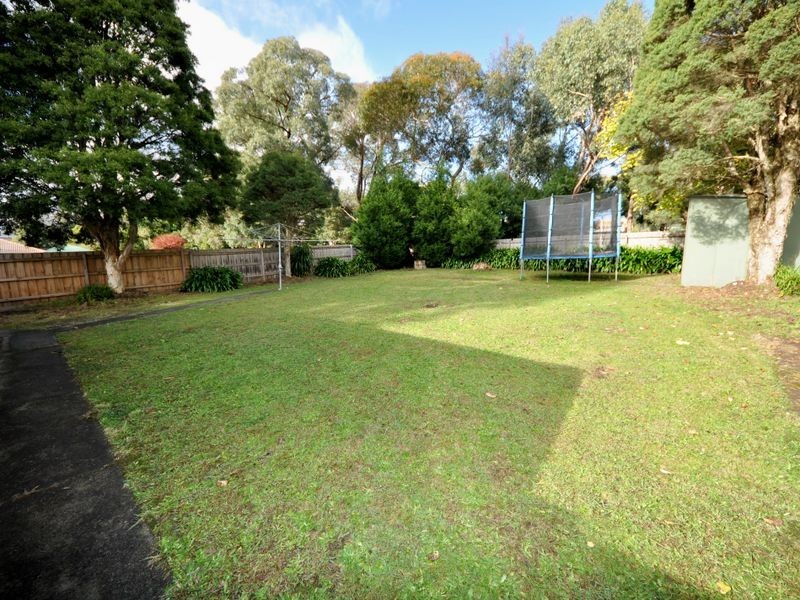 50 Barclay Avenue, Croydon VIC 3136