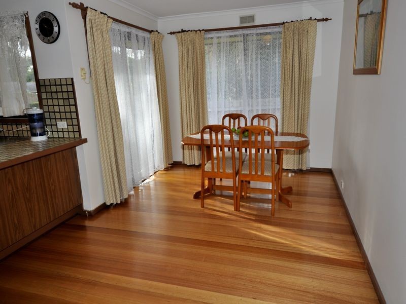 50 Barclay Avenue, Croydon VIC 3136