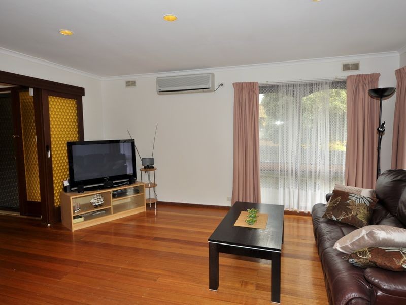 50 Barclay Avenue, Croydon VIC 3136