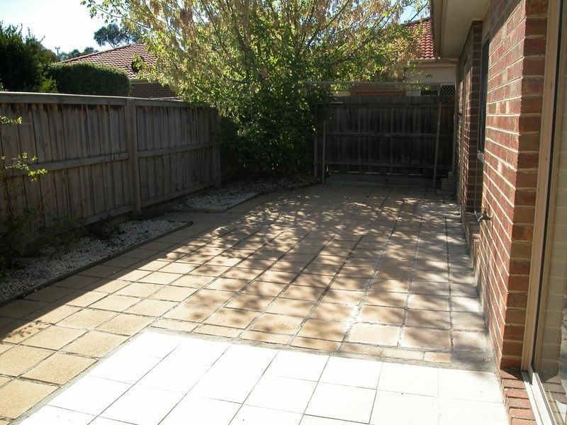 8/56 Norton Road, Croydon VIC 3136