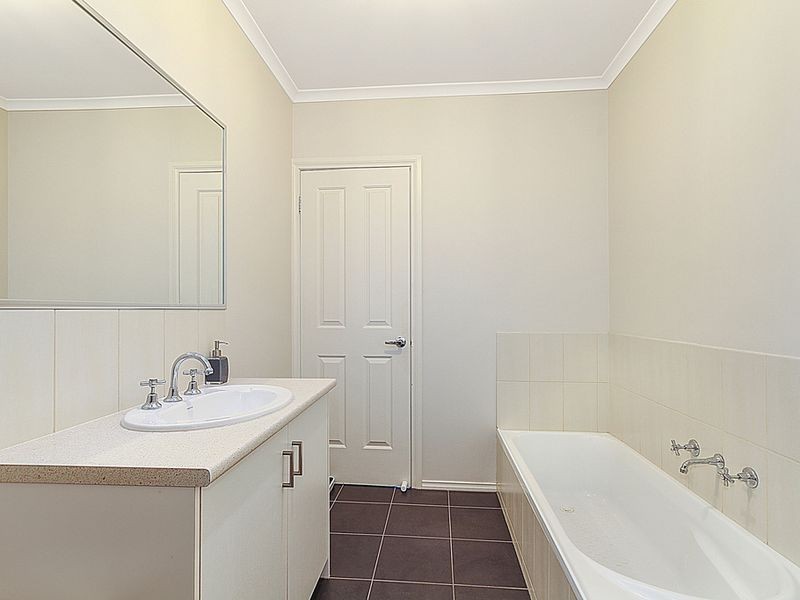 2/14 Branch Road, Bayswater North VIC 3153