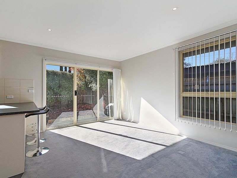 2/14 Branch Road, Bayswater North VIC 3153