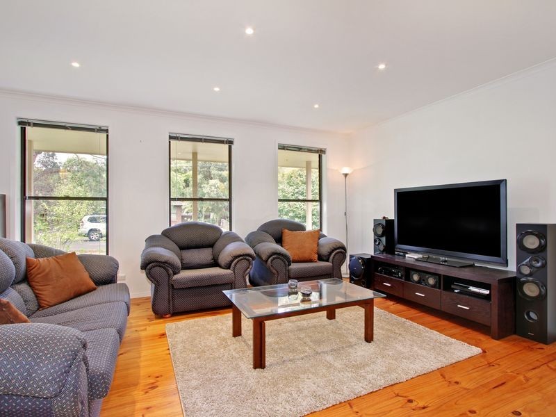 1/10 Larissa Court, Croydon VIC 3136