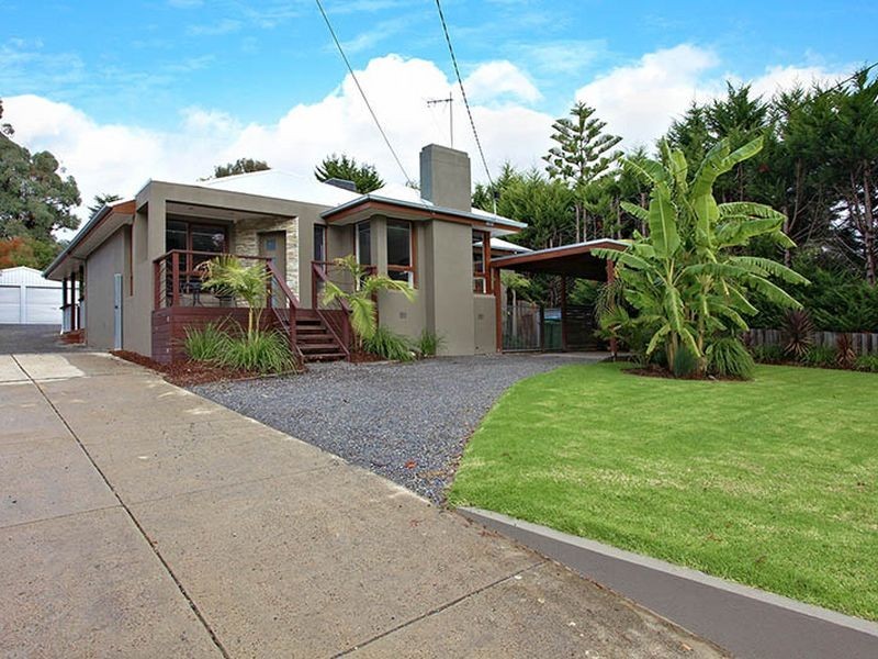 10 Taronga Crescent, Croydon VIC 3136