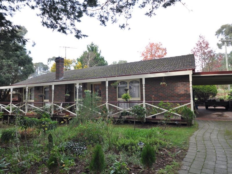 2 Raleigh Street, Seville VIC 3139