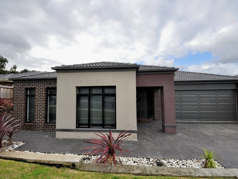 8 Lyrebird Court, Bayswater North VIC 3153