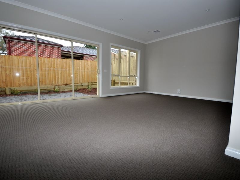 Unit 2/48 Lusher Road, Croydon VIC 3136