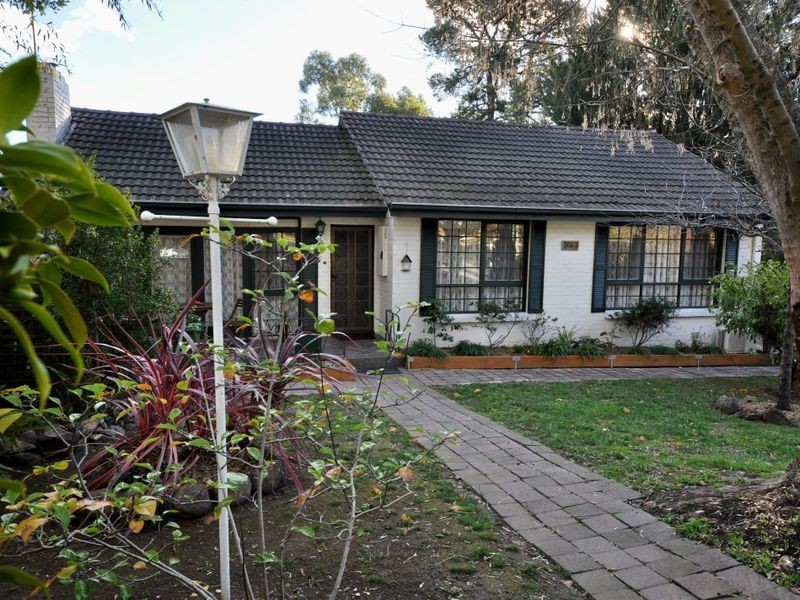 5 Evon Avenue, Ringwood East VIC 3135