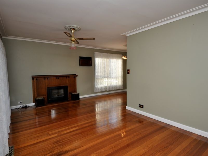 5 Evon Avenue, Ringwood East VIC 3135