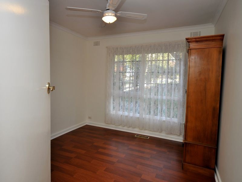 5 Evon Avenue, Ringwood East VIC 3135