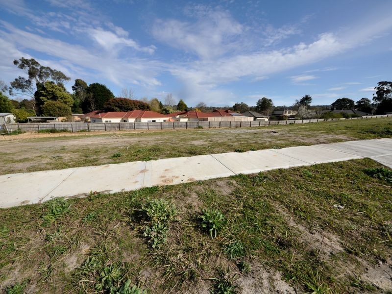 Lot 4 Tiverton Circuit, Mooroolbark VIC 3138