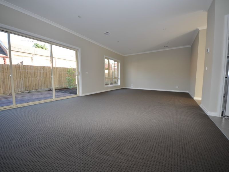 Unit 3/48 Lusher Road, Croydon VIC 3136