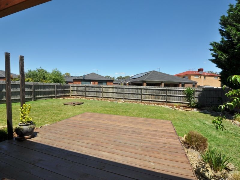 5 Inglewood Close, Croydon VIC 3136