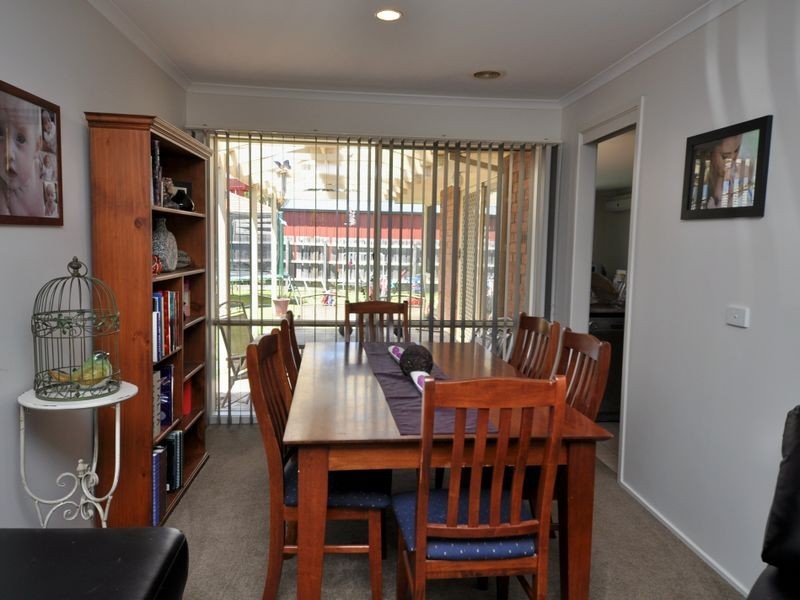 41 Grierson Drive, Kilsyth VIC 3137