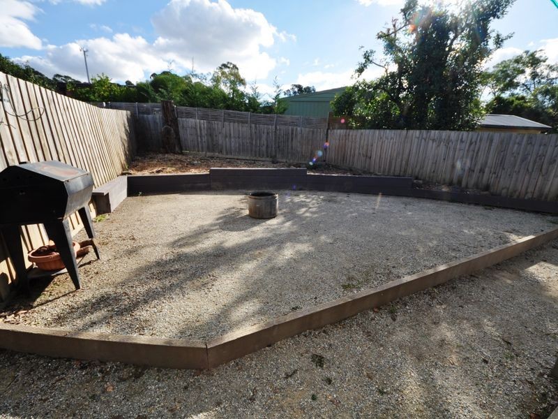 64 Birkenhead Drive, Kilsyth VIC 3137