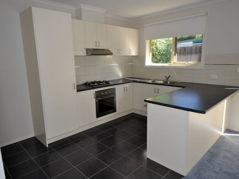 2/14 Branch Road, Bayswater North VIC 3153