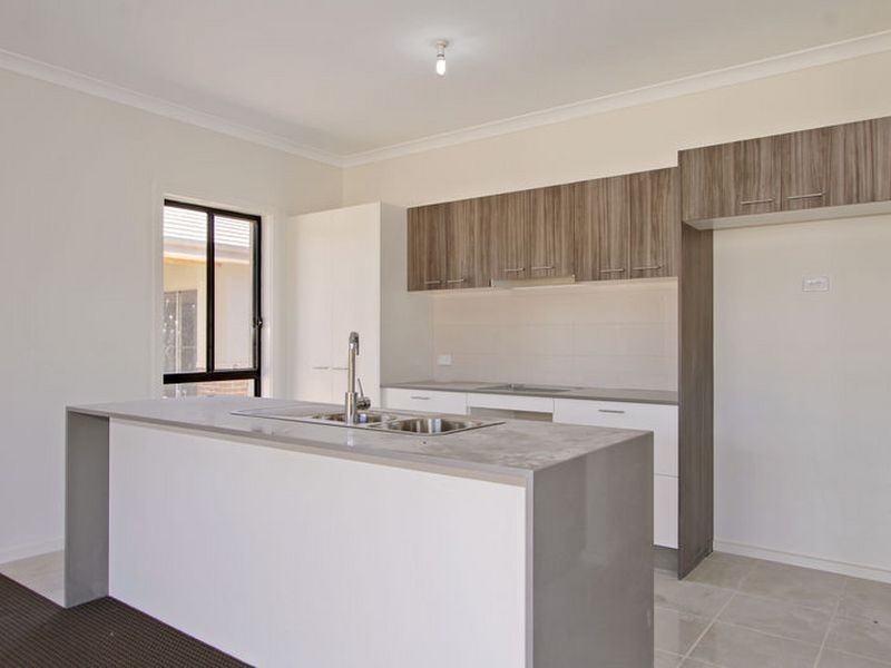 B2 71-81 Albert Hill Road, Lilydale VIC 3140