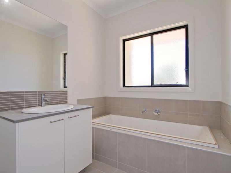 B2 71-81 Albert Hill Road, Lilydale VIC 3140