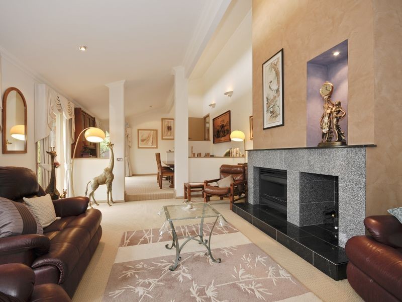 7 Highleigh Court, Mooroolbark VIC 3138