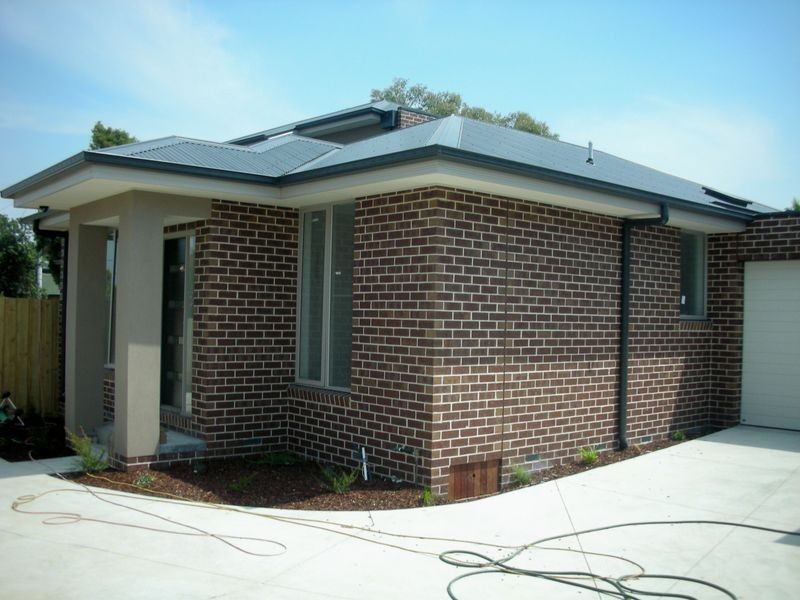 Unit 2/13 Leonard Street, Bayswater VIC 3153