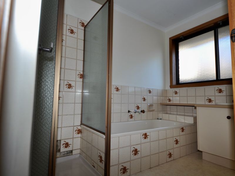 1 / 290 Maroondah Highway, Croydon VIC 3136