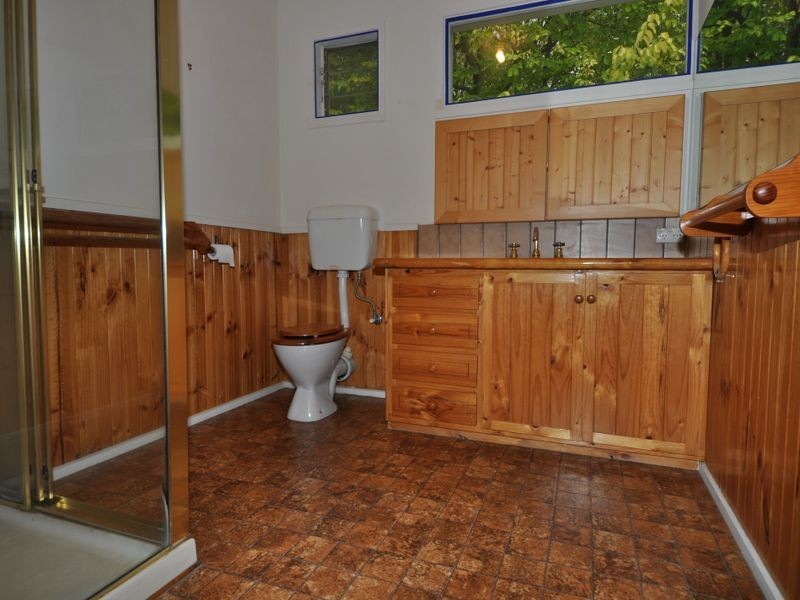 20 Yvonne Avenue, Croydon South VIC 3136