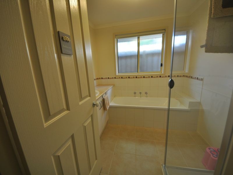 31A Geoffrey Drive, Kilsyth VIC 3137