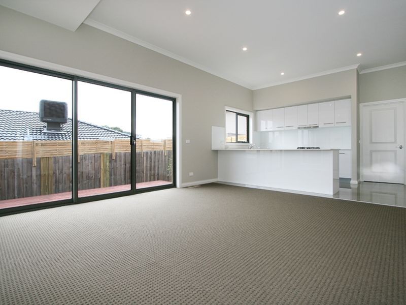 2 Cherry Lane, Montrose VIC 3765