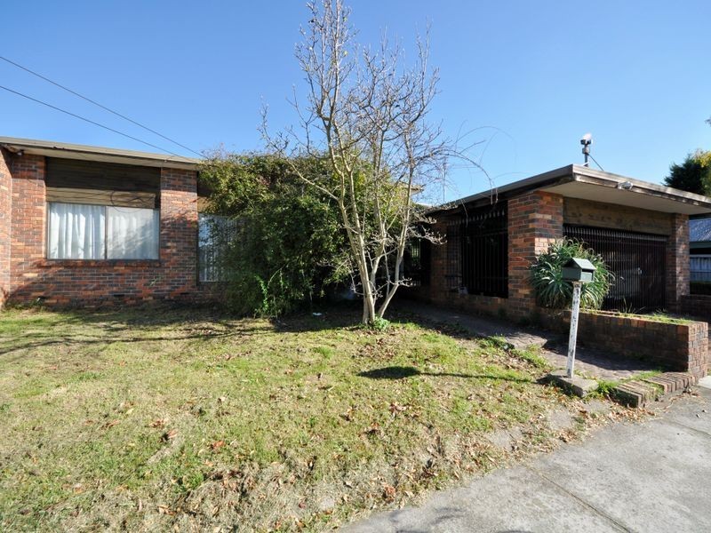 14 Lusher Road, Croydon VIC 3136
