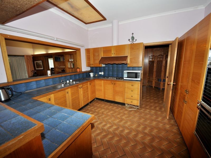 14 Lusher Road, Croydon VIC 3136