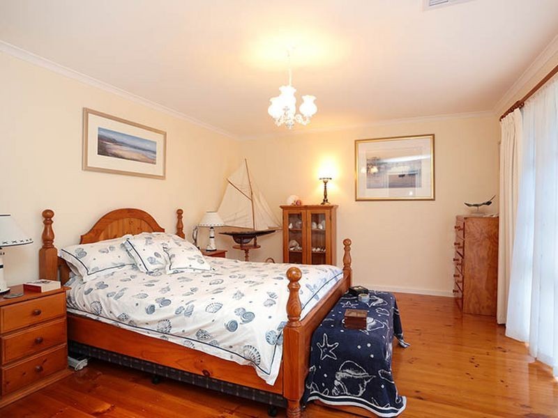 34 Lemongrove Crescent, Croydon Hills VIC 3136