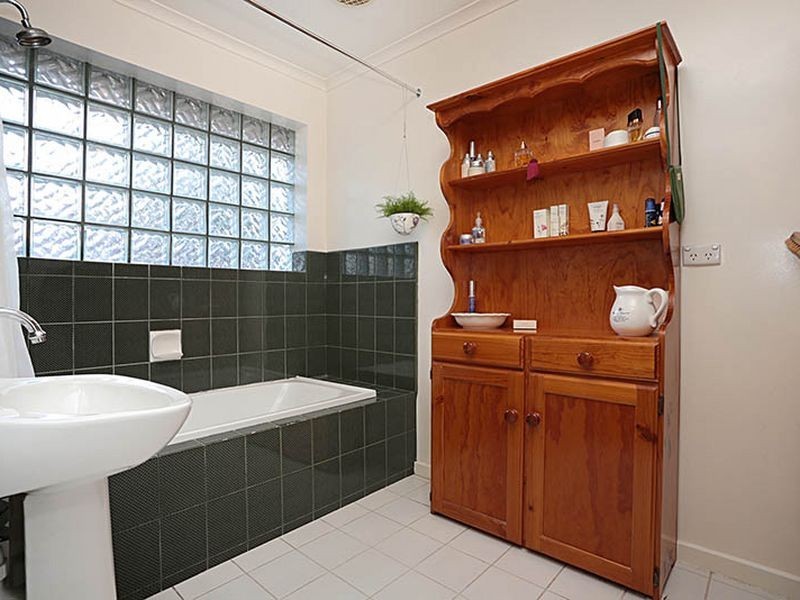 34 Lemongrove Crescent, Croydon Hills VIC 3136