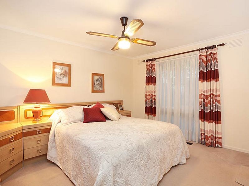 34 Lemongrove Crescent, Croydon Hills VIC 3136