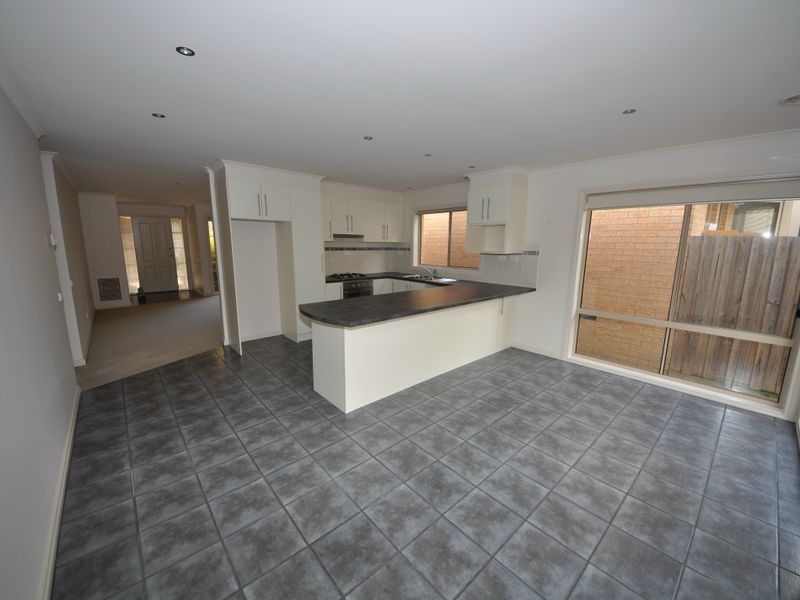 Unit 3 / 8 Maryborough Road, Boronia VIC 3155