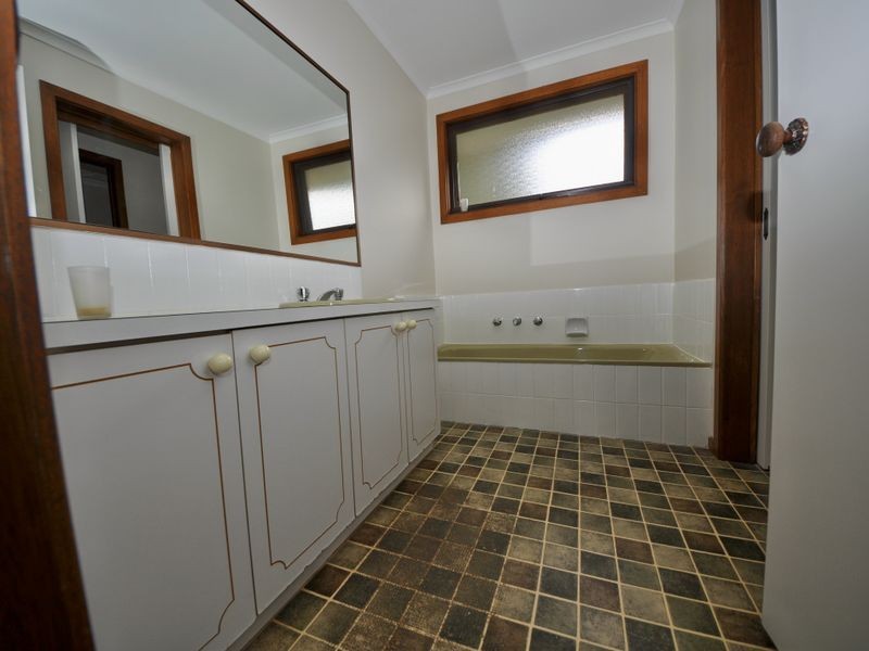 55 Allambanan Drive, Bayswater North VIC 3153